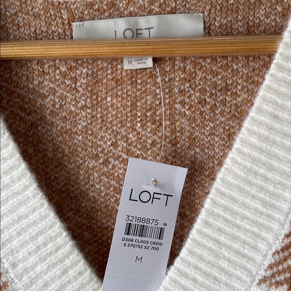 LOFT V-Neck Sweater in Brown and Cream Checkered - Picture 2 of 5